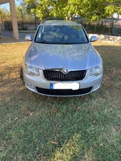 Skoda Superb '11 Combi 2.0 TDI Comfort