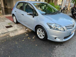 Toyota Auris '11