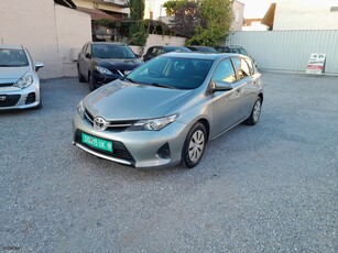 Toyota Auris '14 1.33 DVVT