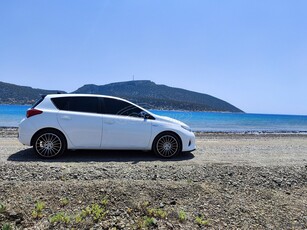 Toyota Auris '14 D-4D