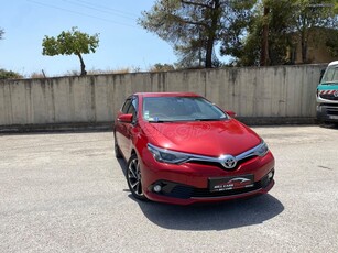 Toyota Auris '16 1.6 D-4D Executive “BLACK FRIDAY“