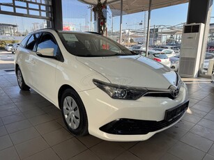 Toyota Auris Touring Sports '15 1.4TD 90PS