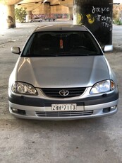 Toyota Avensis '01