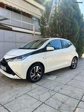 Toyota Aygo '16 AB 1 ΓΡΑΜΜΑΤΙΑ ΜΕΤΑΞΥ ΜΑΣ!!