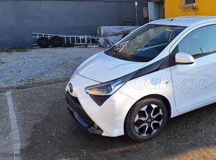 Toyota Aygo '19 2019 TOYOTA AYGO X-PLAY TOUCH