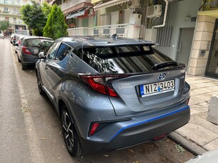 Toyota C-HR '19 C-LUB