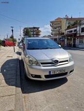 Toyota Corolla Verso '05