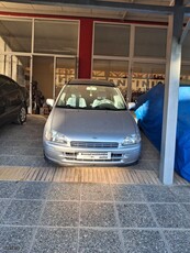 Toyota Starlet '99 1.3 16V