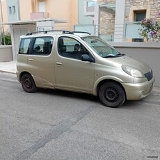 Toyota Verso '00 YARIS