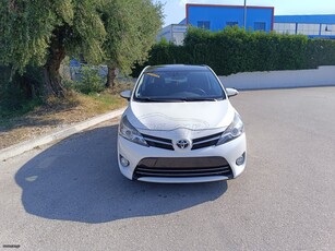 Toyota Verso '15 Yaris 1.6 D-4D Active