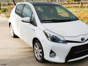 Toyota Yaris '13 HYBRID AUTOMATIC NAVI PANORAMA