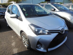 Toyota Yaris '17 1300 VVTI-5 θυρο DYNAMIC