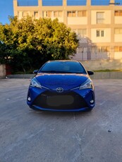 Toyota Yaris '17 bi-tone