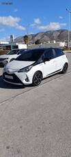 Toyota Yaris '18 1.5 HYBRID BI-TONE