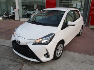 Toyota Yaris '18 ACTIVE PLUS