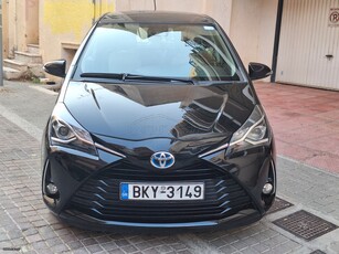 Toyota Yaris '19 1.5 HYBRID STYLE CVT