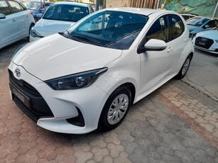 Toyota Yaris '21 1.5 ACTIVE STEEL