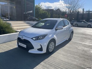 Toyota Yaris '23 1.0lt Comfort 72hp