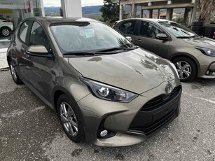 Toyota Yaris '25 ΝΕΟ YARIS 1.5 HYBRID DYNAMIC FORCE 116hp e-CVT	ΕΤΟΙΜΟΠΑΡΑΔΟΤΟ