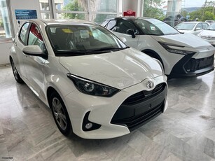 Toyota Yaris '25 ΝΕΟ YARIS 1.5 HYBRID DYNAMIC FORCE 116hp e-CVT	ΕΤΟΙΜΟΠΑΡΑΔΟΤΟ