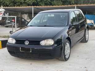 Volkswagen Golf '02