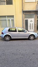 Volkswagen Golf '02