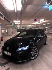 Volkswagen Golf '14 R