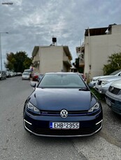 Volkswagen Golf '15 GTE