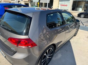 Volkswagen Golf '15 R LINE