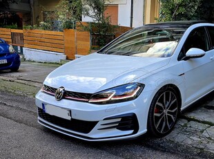 Volkswagen Golf '17 Gti