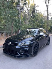 Volkswagen Golf '19 Golf R Performance