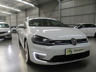 Volkswagen Golf '20 E-XPERIENCE