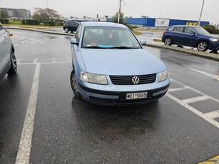 Volkswagen Passat '98 PASSAT 1.6