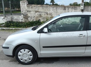 Volkswagen Polo '04 POLO 1.4 16V