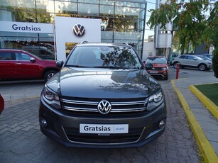 Volkswagen Tiguan '16 TIGUAN 2.0 TDI