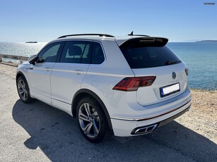 Volkswagen Tiguan '23 R-LINE