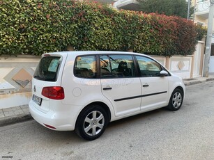 Volkswagen Touran '11