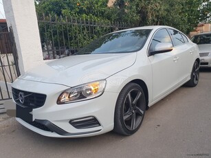 Volvo S60 '15 R-Design D4