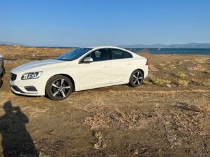 Volvo S60 '16 D4 R-Design