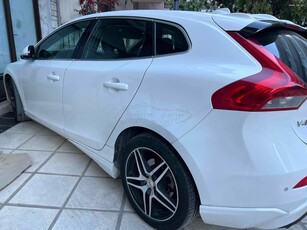 Volvo V40 '13 Momentum