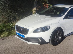 Volvo V40 Cross Country '14 D2