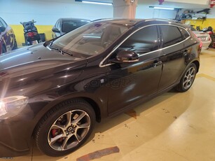 Volvo V40 Cross Country '16 T3