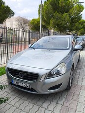 Volvo V60 '11 T4