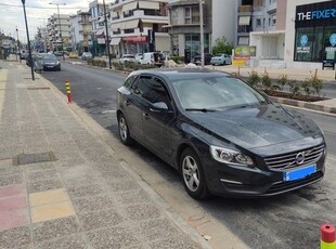 Volvo V60 '15 D2