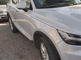 Volvo XC40 '19 D3 MOMENTUM