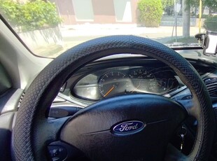 Ford Focus '03 GHIA