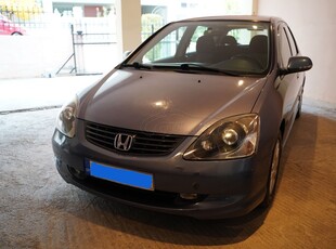 Honda Civic '05 1.6I ES