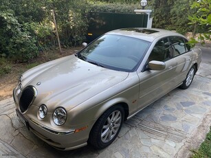 Jaguar S-Type '00 3.0 liter - V6