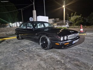 Jaguar XJ8 '99