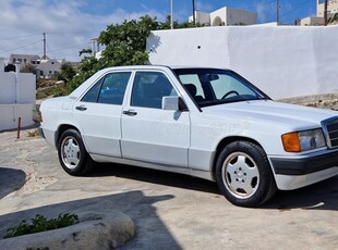 Mercedes-Benz 190 '90